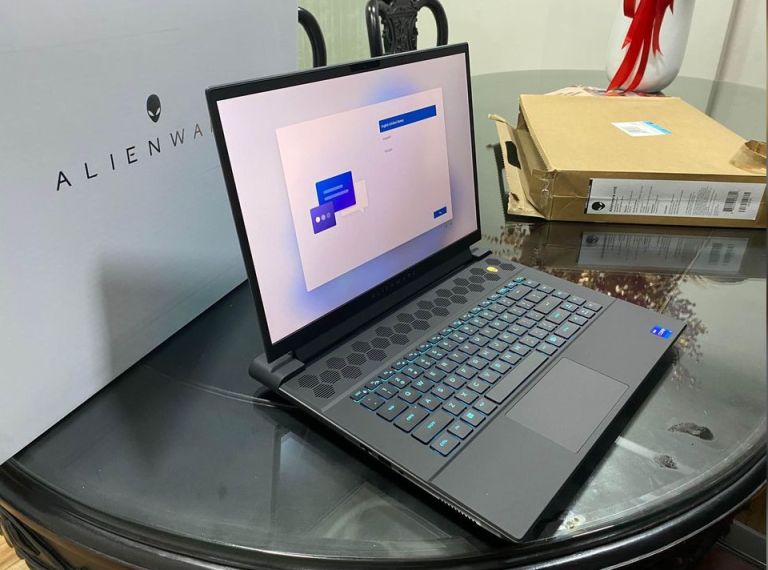 Dell Alienware M16 R1 (2023) i7 | Giá Chỉ Từ 35 Triệu