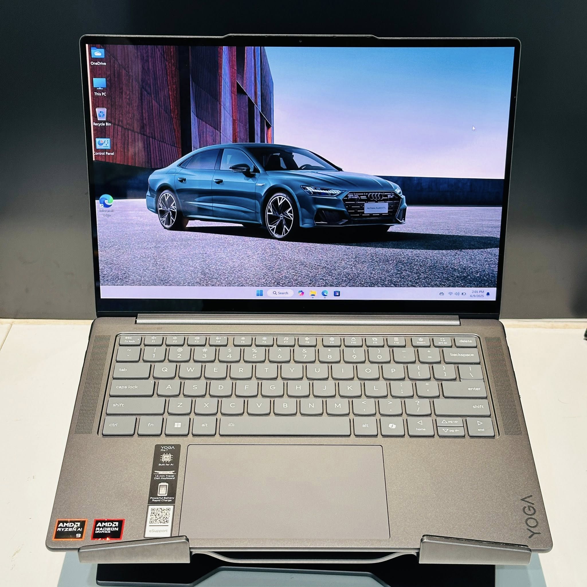 Lenovo Yoga 7 Pro 14 2025